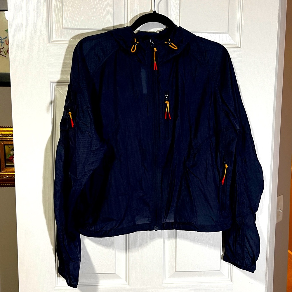 Outdoor Voices Limited Release Windbreaker Jacket in Dark Sky - L